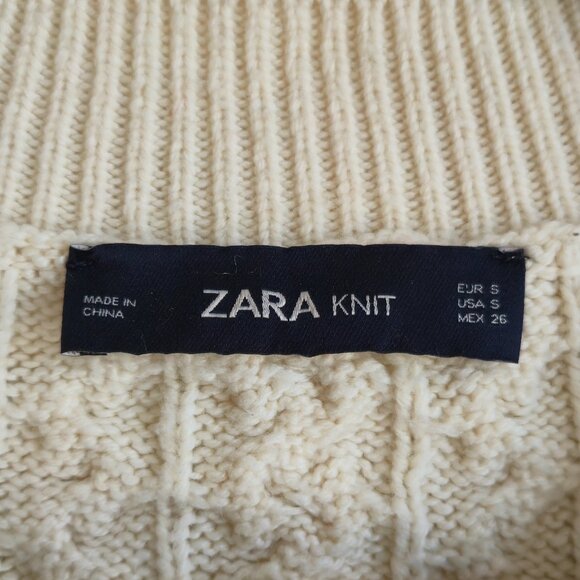 Zara Oversized V-neck Cable Knit Sweater | Size Small - Picture 4 of 8
